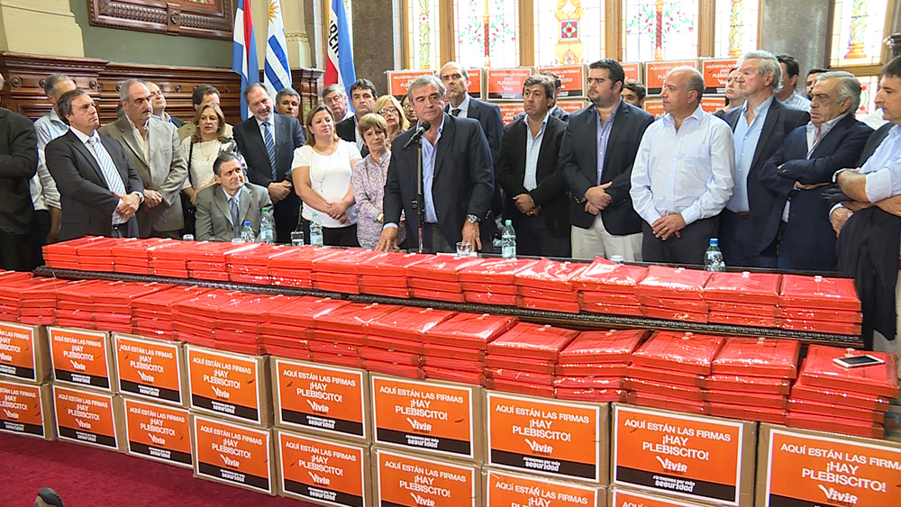 El 58 % acompañaría el plebiscito de&nbsp;Larrañaga