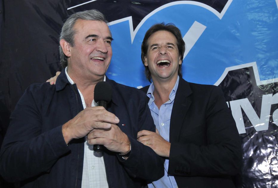 Encuesta Blanca; Lacalle Pou líder, Larrañaga y Sartori casi&nbsp;iguales