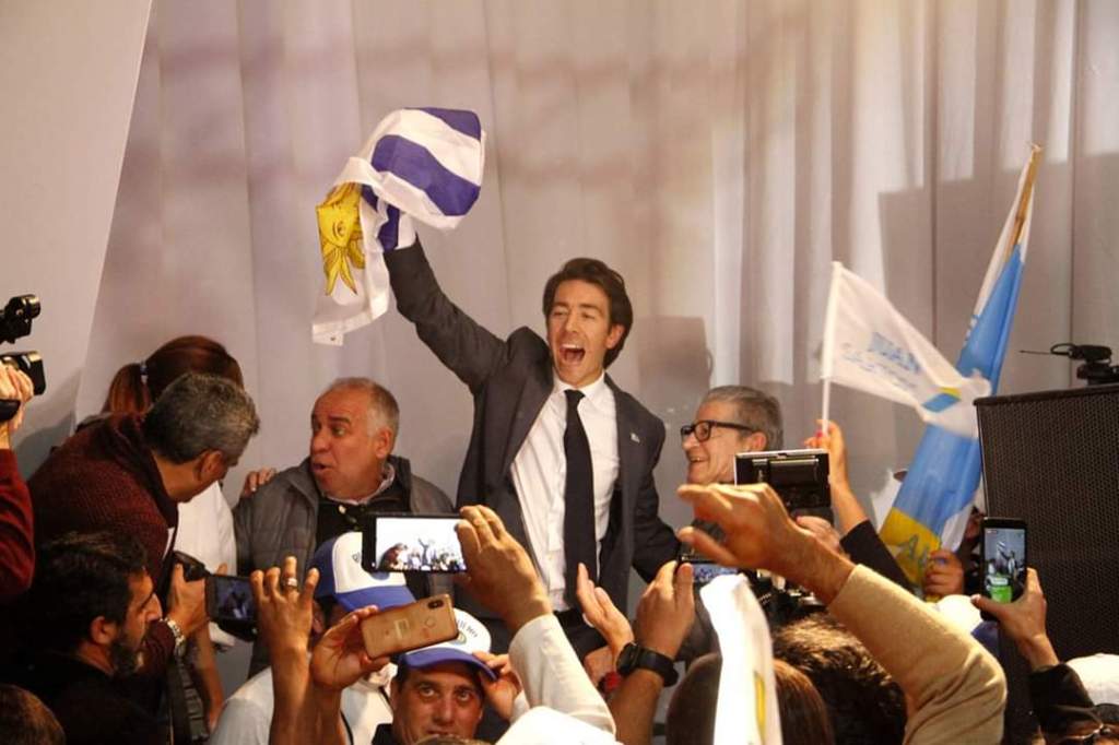 LOS BLANCOS CIERRAN FILAS PARA IGNORAR A&nbsp;SARTORI