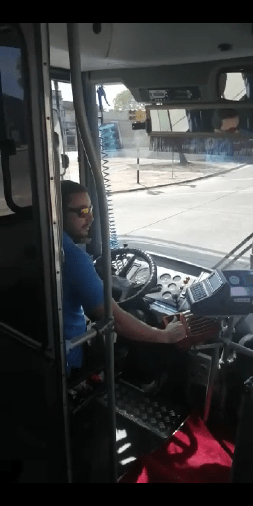 «Andá a votar al Frente Amplio, muerto de&nbsp;hambre»