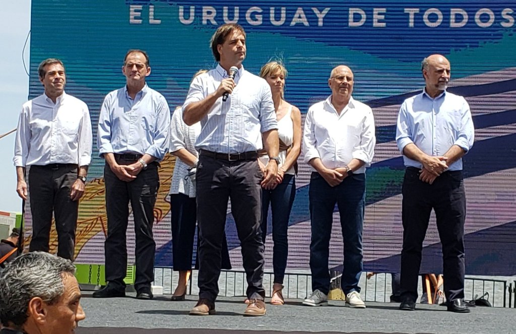 Uruguay dejará de buscar salida pacífica a crisis venezolana y apoyará al golpista&nbsp;Guaidó
