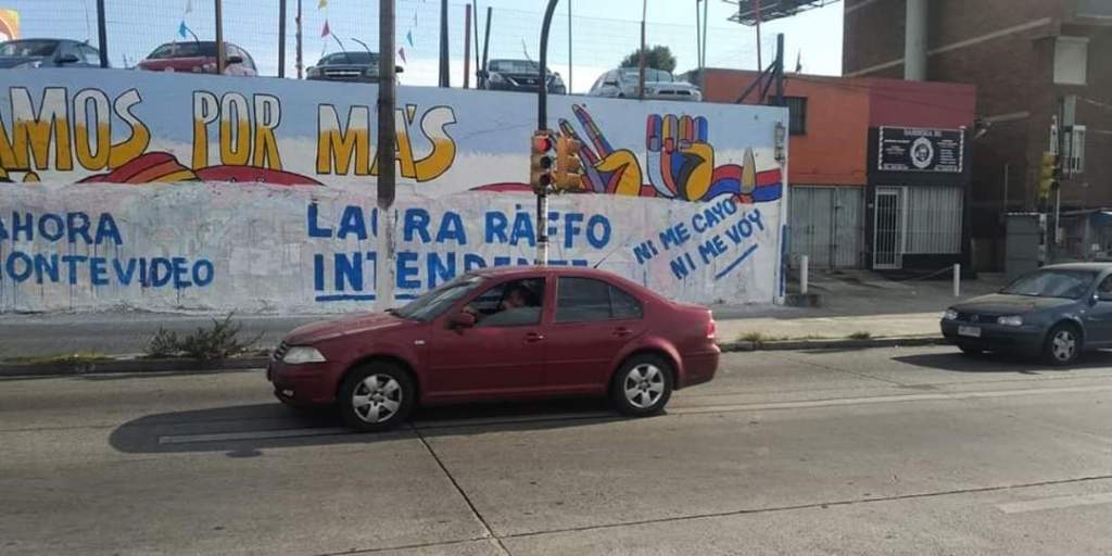 Vídeos: Así se recuperó el mural tapado en avenida&nbsp;Italia