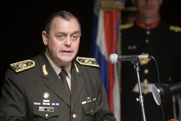 Urgente: Renunció el Comandante del&nbsp;Ejército