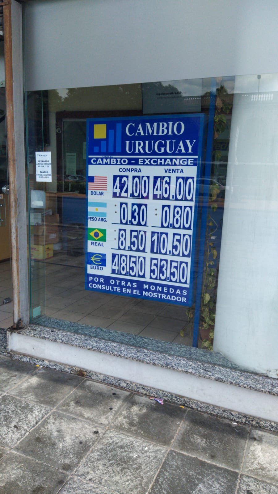 El gobierno celebra suba del&nbsp;dólar