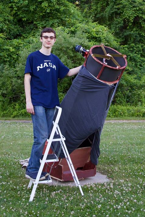 Tiene 17 años y construyó un telescopio más potente que el del observatorio de su&nbsp;ciudad
