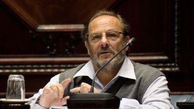 Olesker realizó pedido de informes por habilitación de la Expo&nbsp;Prado