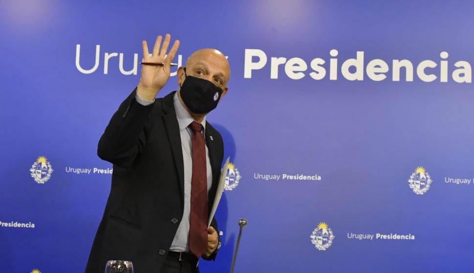 Primera renuncia en el GACH expone el mal manejo del gobierno de la crisis&nbsp;sanitaria