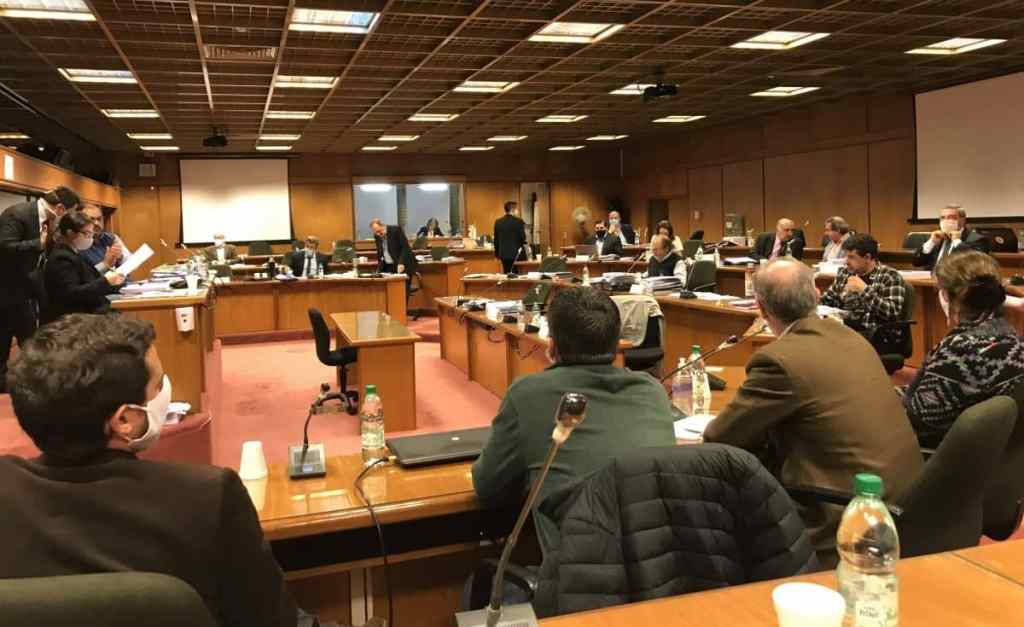 FEMI y SMU expusieron en el Senado y pidieron volver a las medidas de marzo del&nbsp;2020