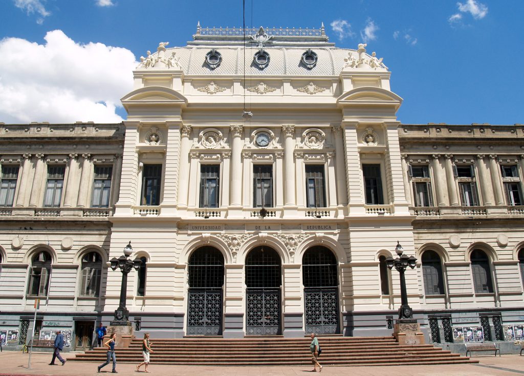 UDELAR: Nueva Ley de medios concentra y extranjeriza los&nbsp;medios,