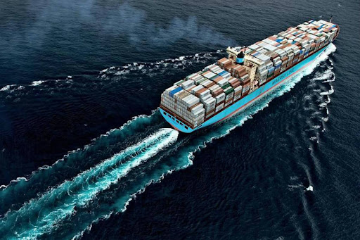 Maersk hace planes para el clima invernal para el tormentoso Atlántico&nbsp;norte