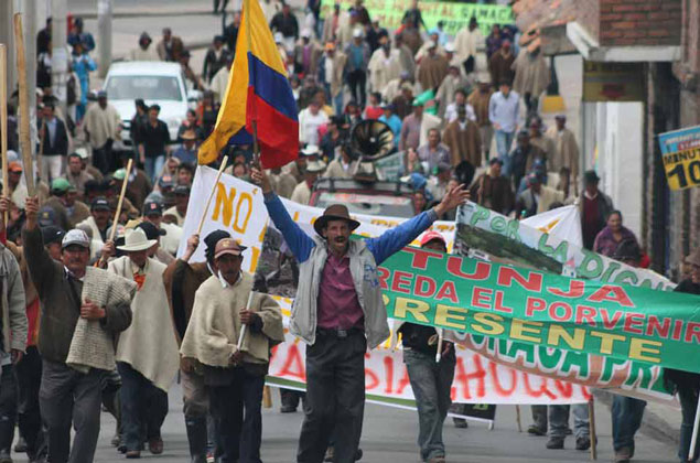 Organizaciones campesinas colombianas denuncian la invasión de sus tierras