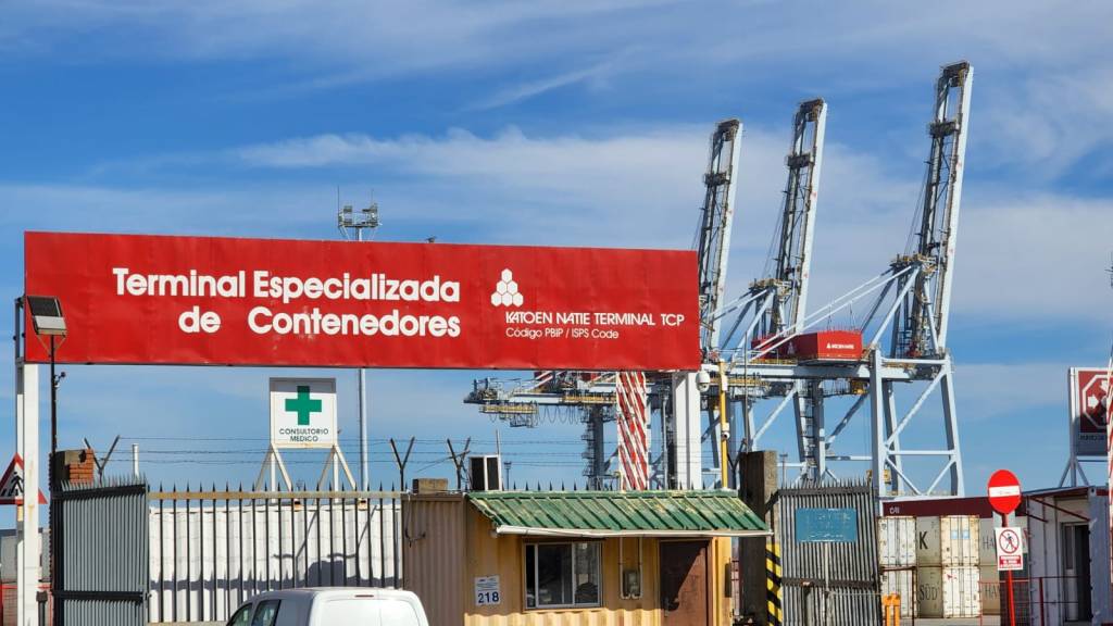 Otros 18 trabajadores, ahora de Jan de Nul, al seguro de paro por el mega atraso de Katoen Natie en las obras&nbsp;comprometidas