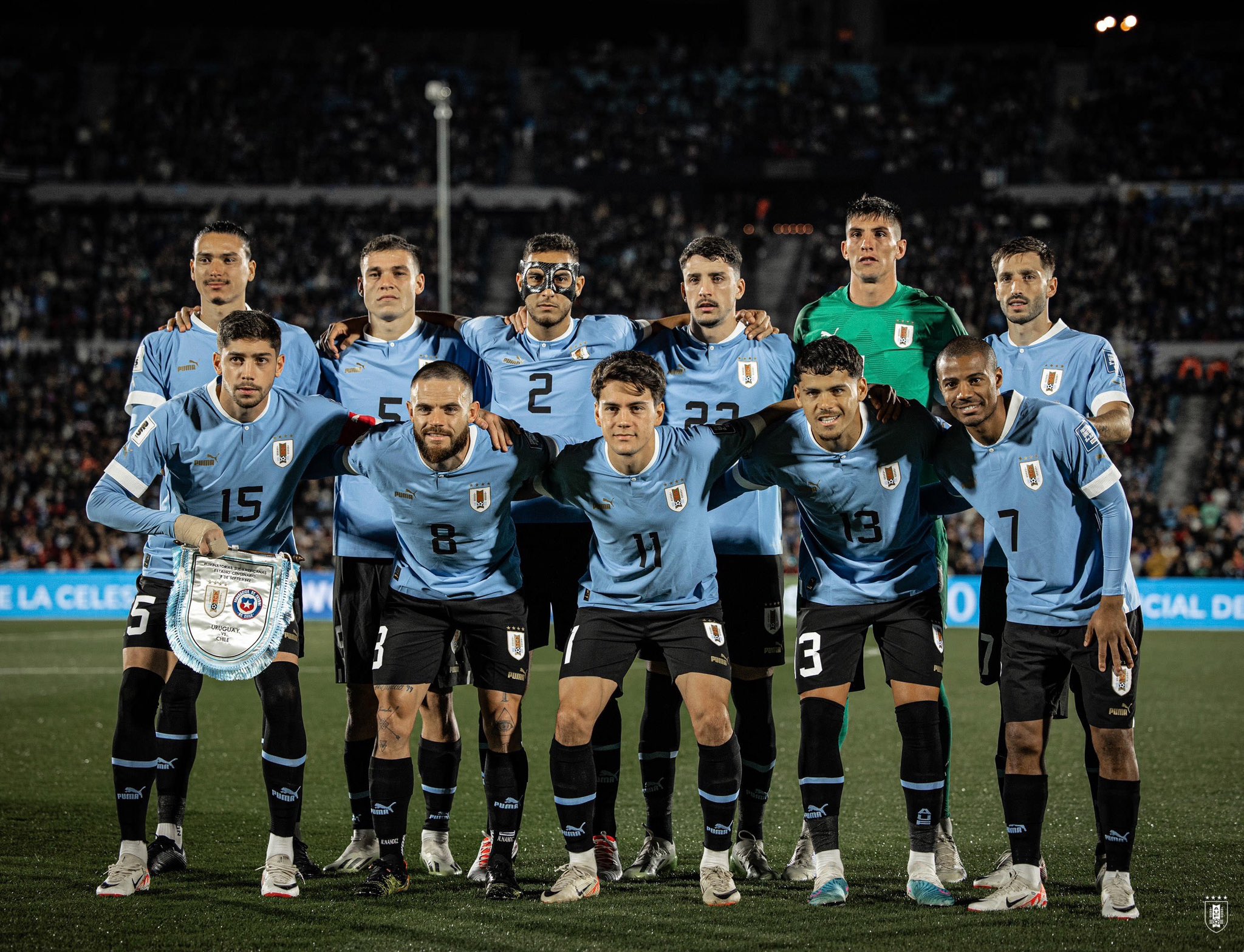 Uruguay está ganándole a Chile en su debut de eliminatorias