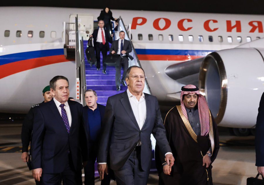 Lavrov viaja a Riad para escuchar a EE.UU. y deja a Europa fuera de la mesa de negociaciones